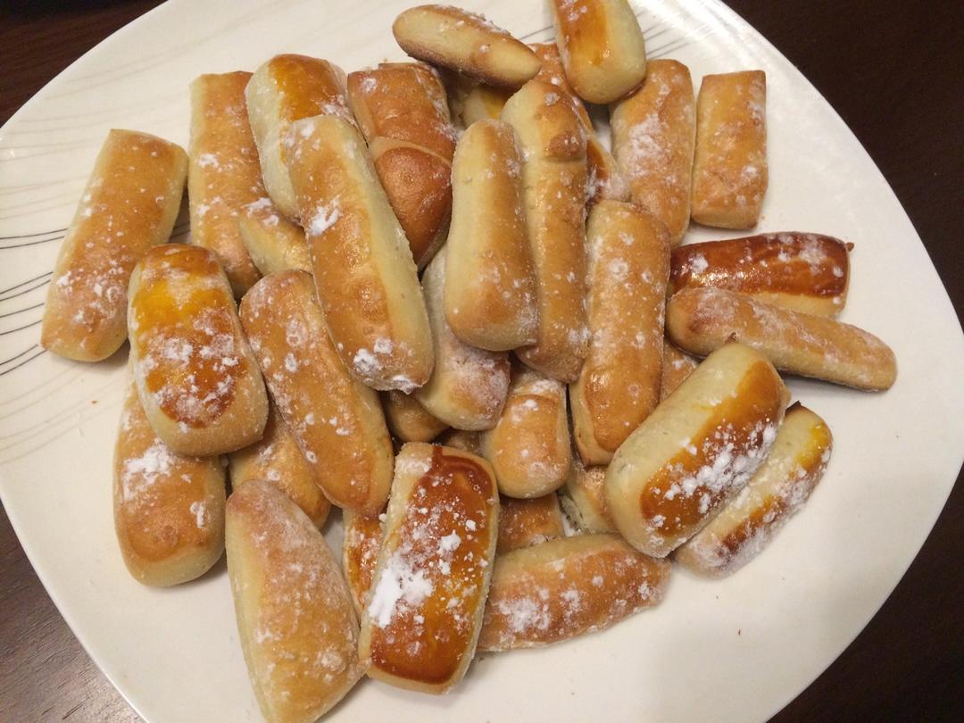 糖霜牛奶面包棒