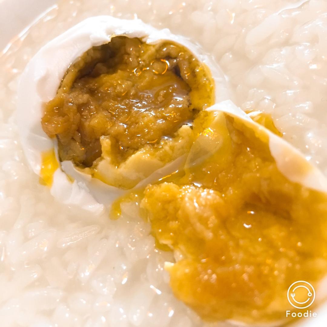 黄晓芳annie做的咸蛋粥