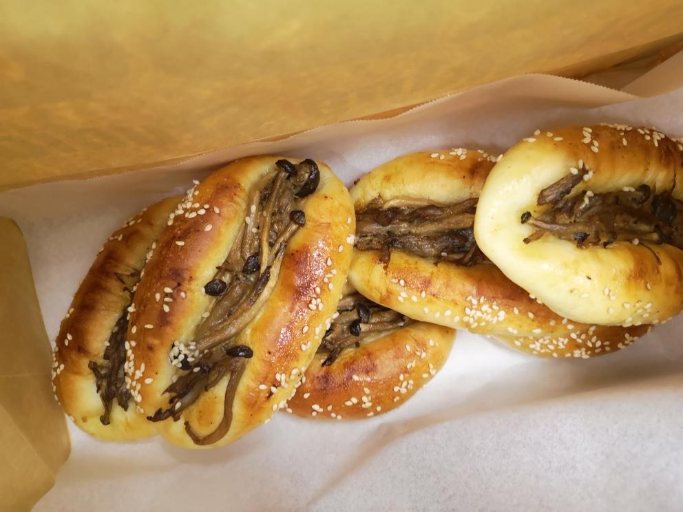 味噌风味蘑菇面包的做法