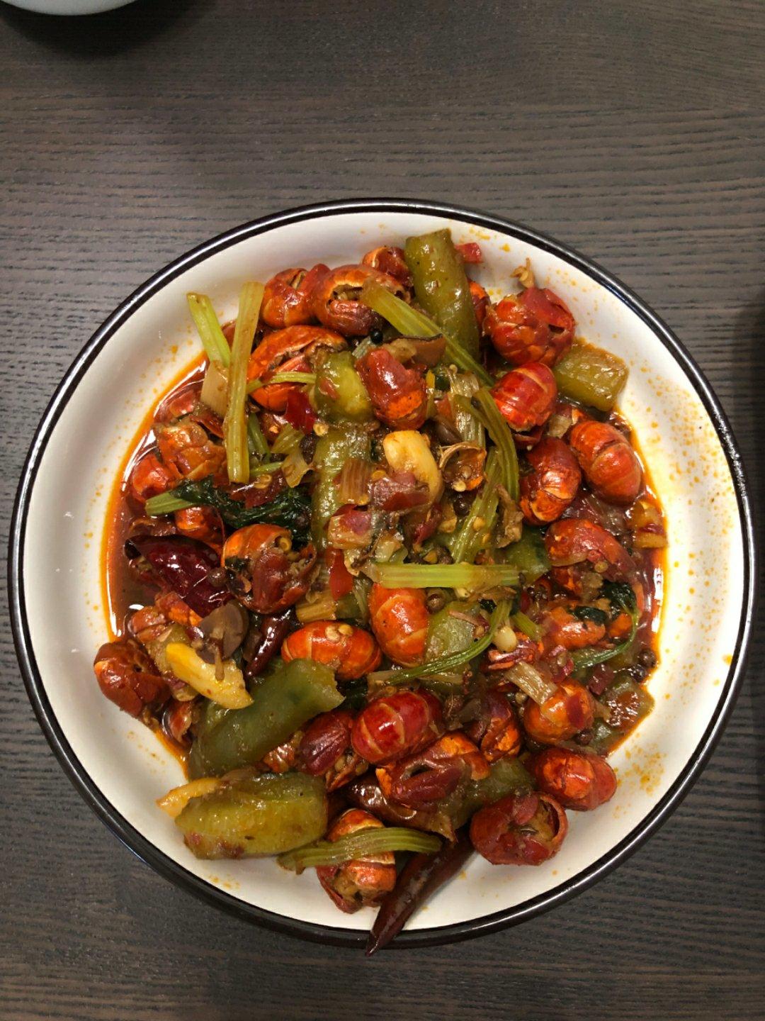 香辣小龙虾-超详细处理干净步骤！