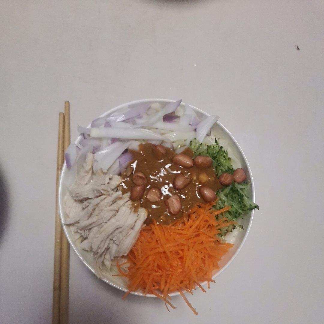 鸡丝凉面