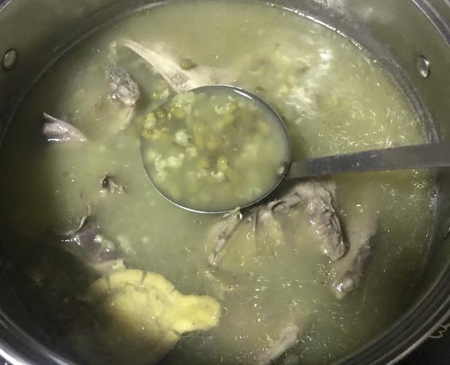 清热解毒白鸽绿豆汤