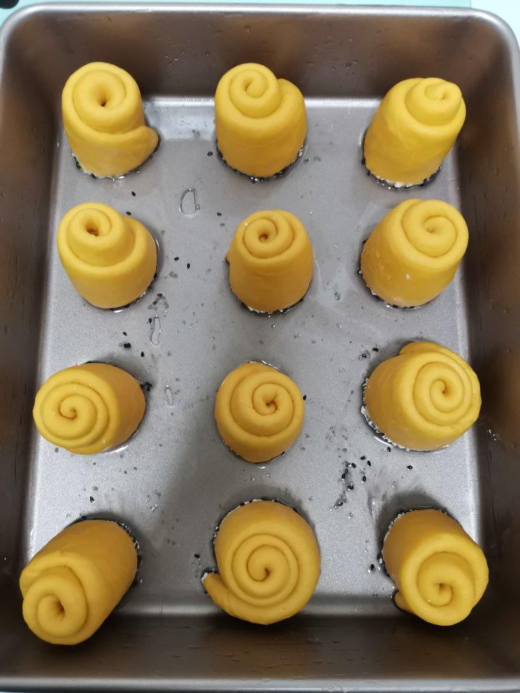 脆底蜂蜜小面包
