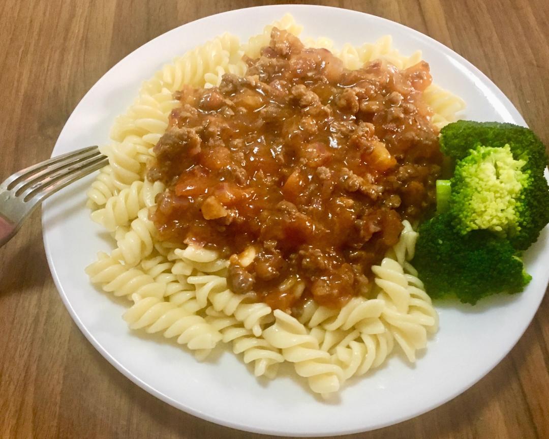 番茄肉酱意大利面