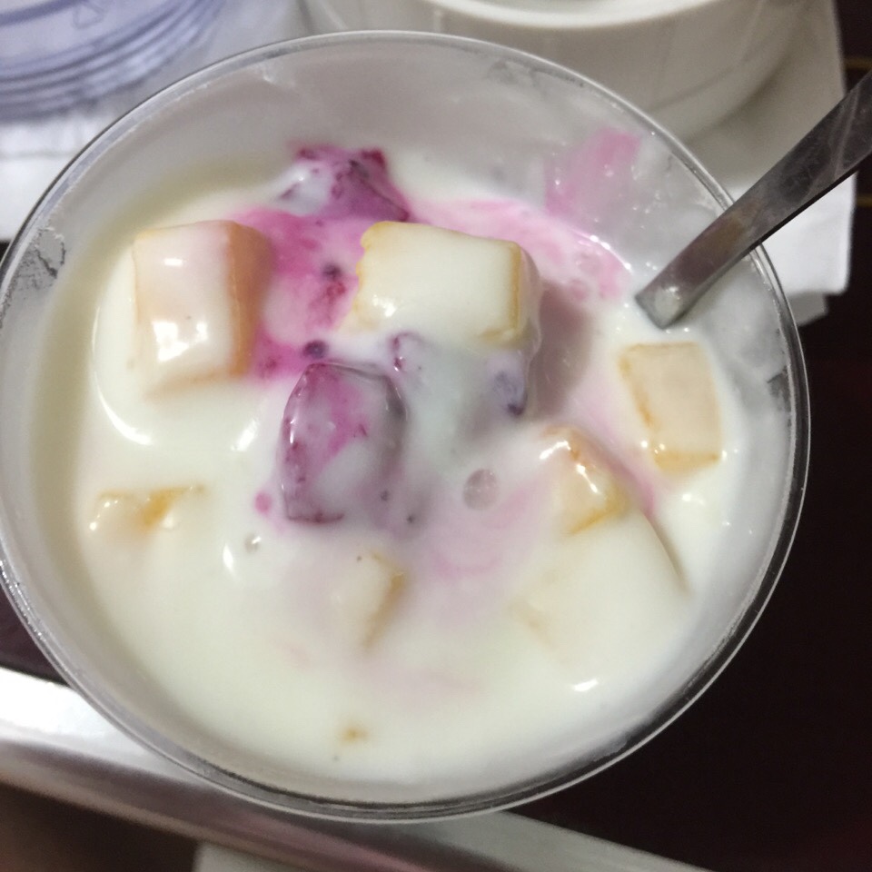 a糖豆豆做的酸奶中加任何水果水果酸奶