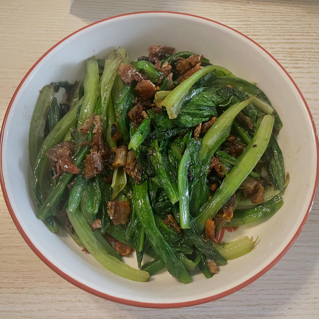 毫无难度的豆豉鲮鱼炒油麦菜的做法