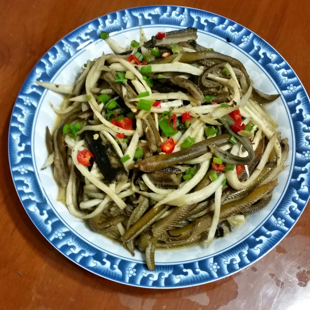 茭白炒鳝丝