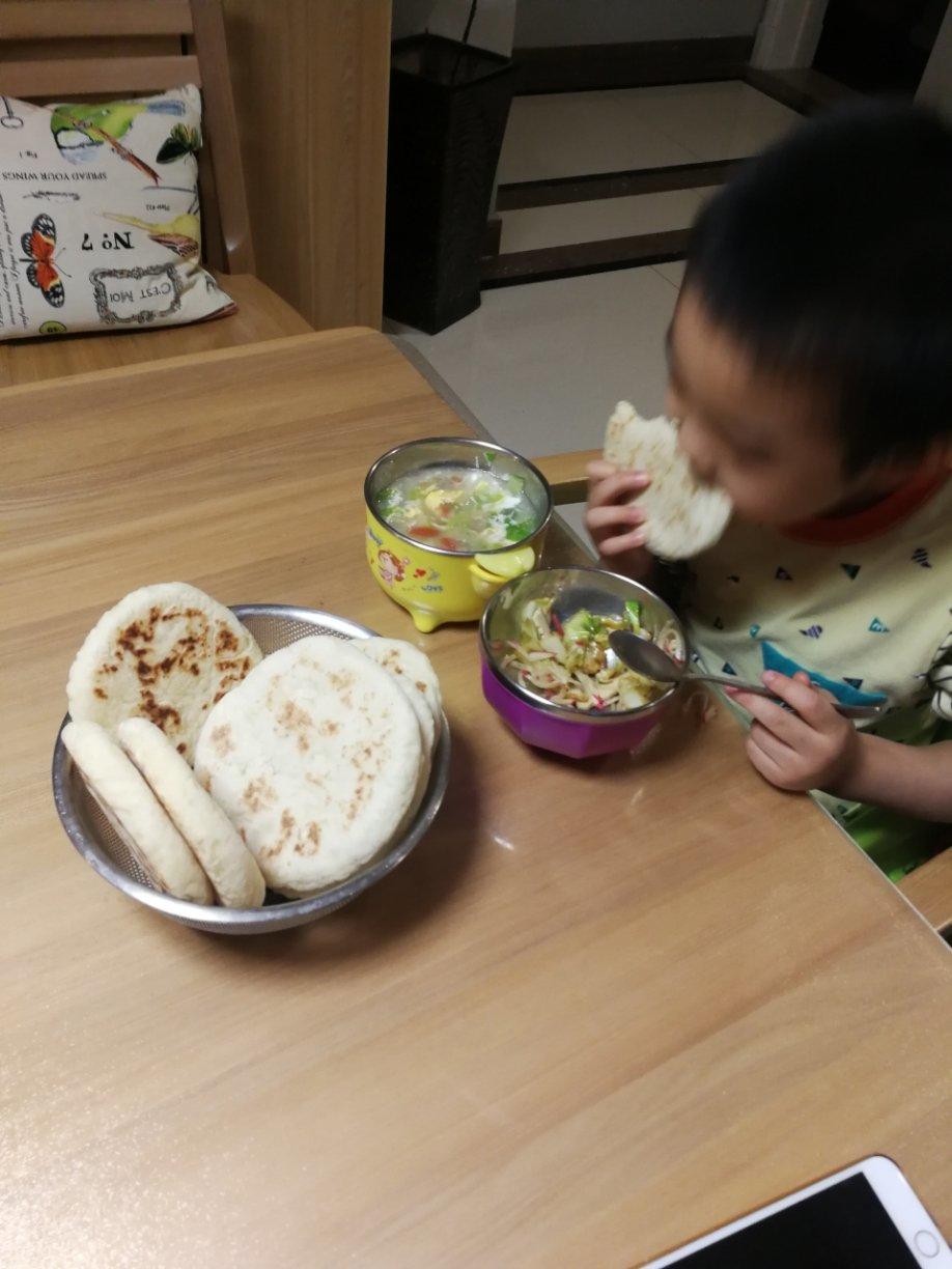 松软空心发面饼
