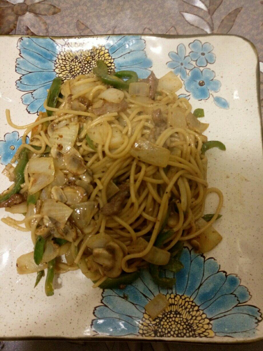 黑胡椒牛肉意大利面