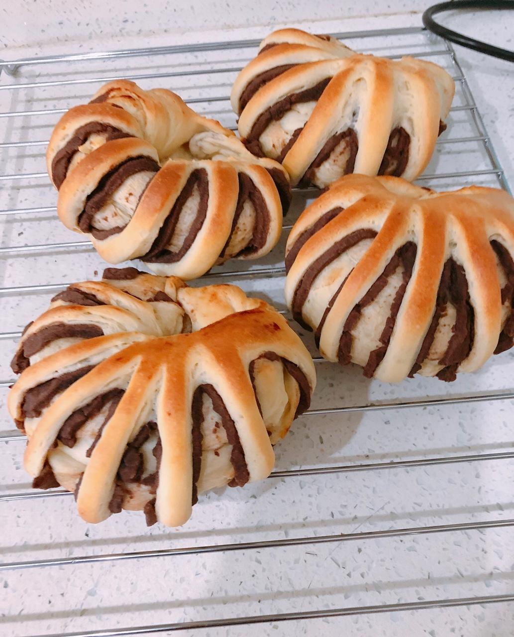 香软的红豆沙面包圈～淡奶油直接法