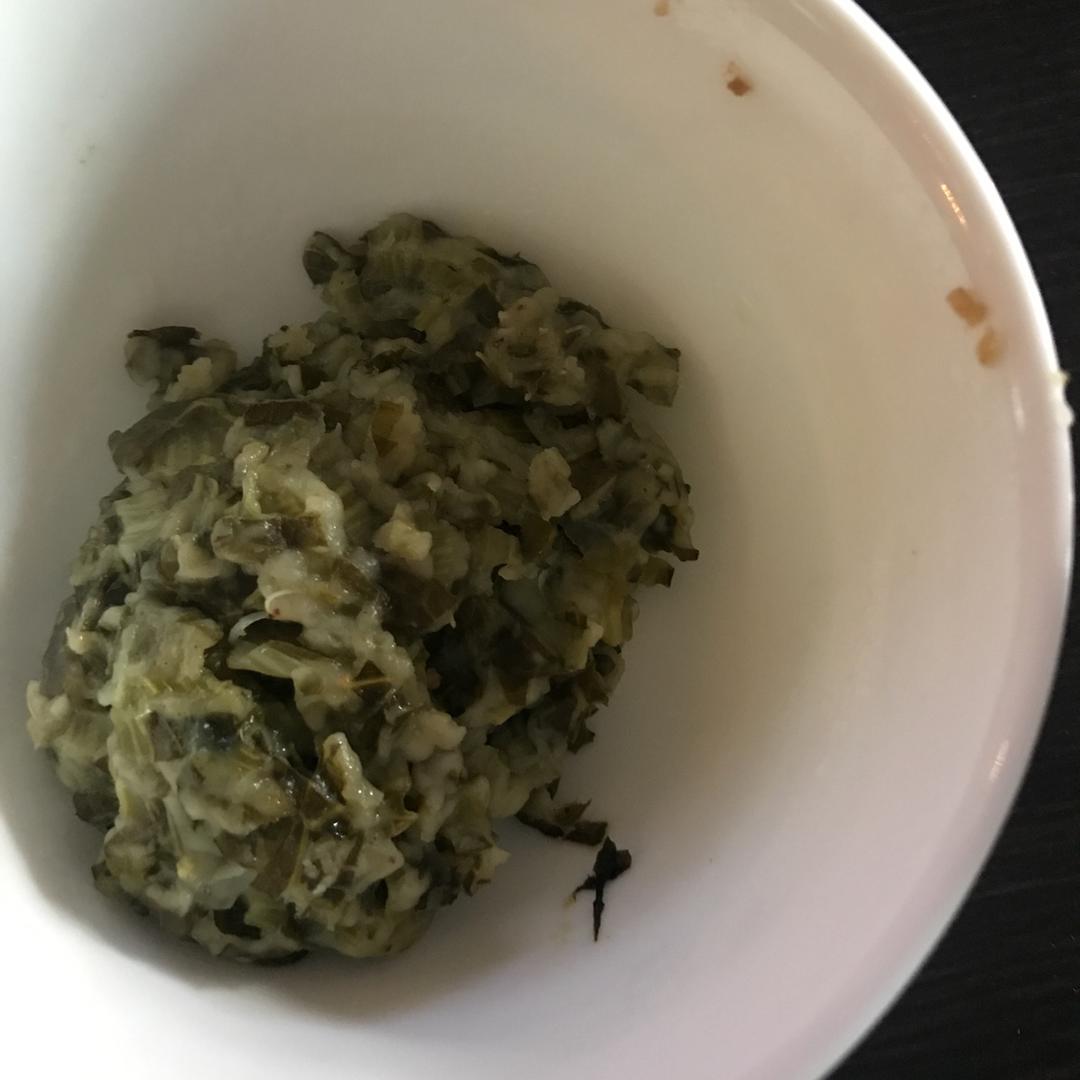 菠菜菜团子
