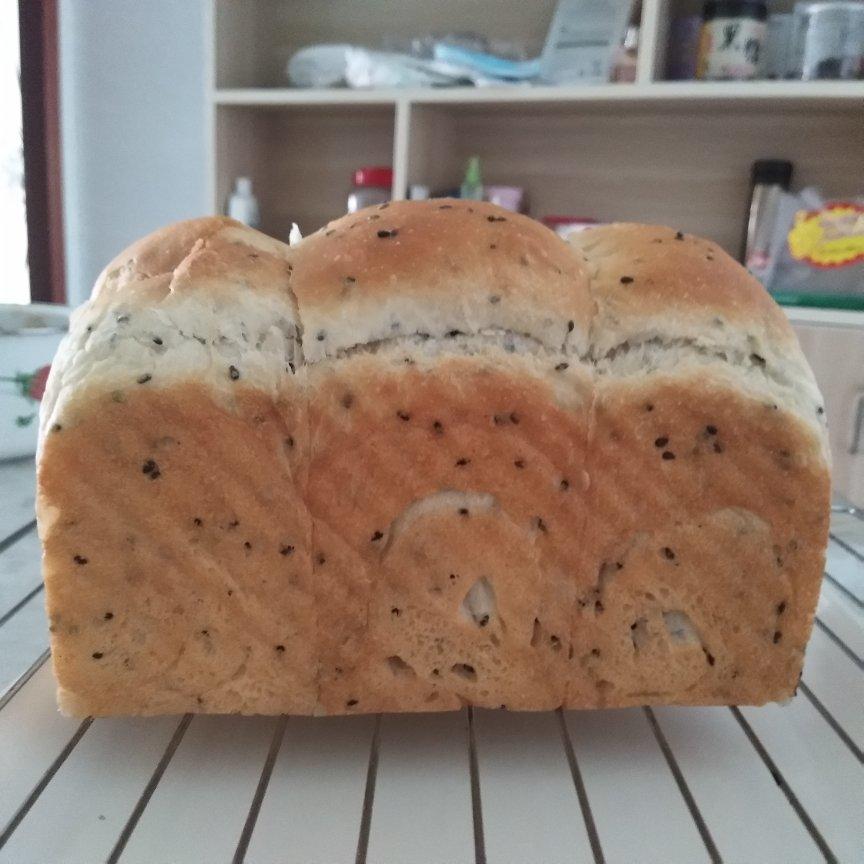 金大旺的黑芝麻吐司