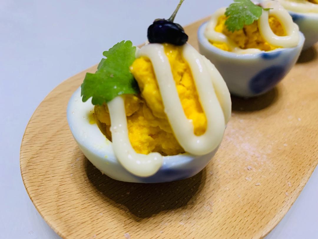 梅子海盐鸡蛋沙拉杯