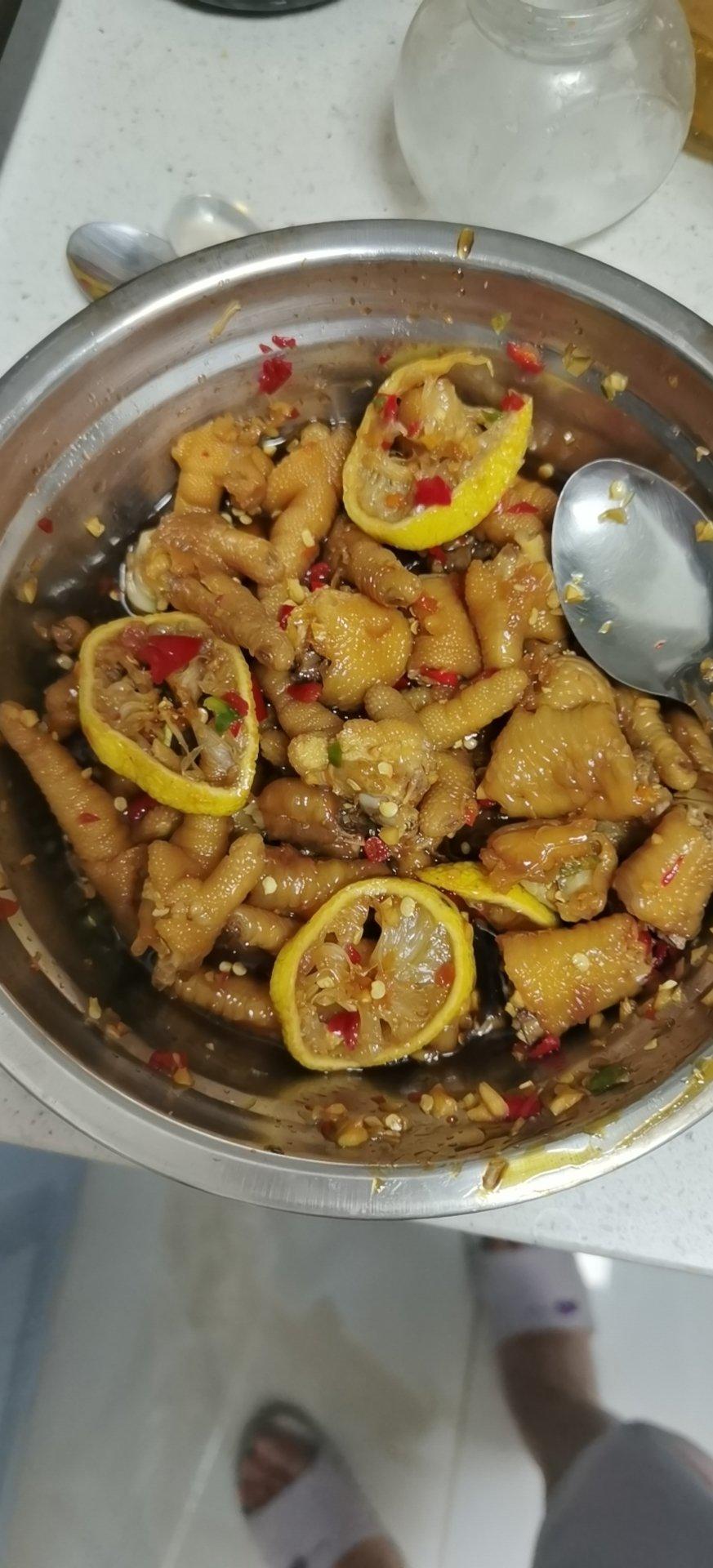 绝对不会后悔的酸辣鸡爪