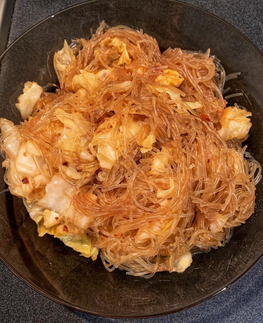 卷心菜炒粉丝 Glass noodles with Cabbage