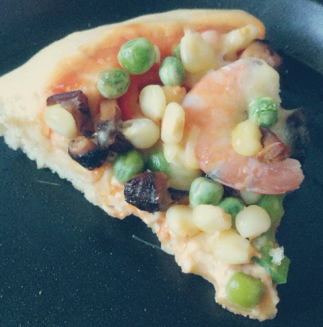 厚底鲜虾培根披萨