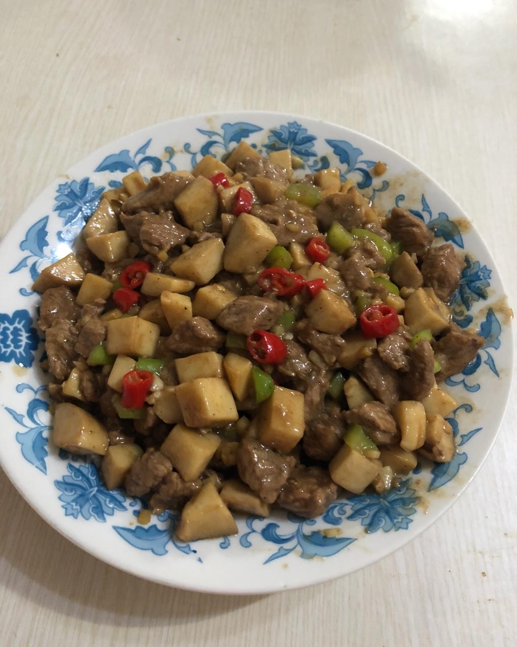 家常菜~杏鲍菇烧牛肉粒