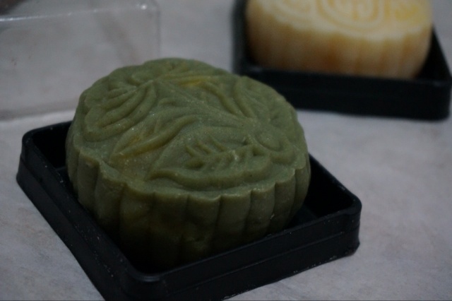 奶黄冰皮月饼