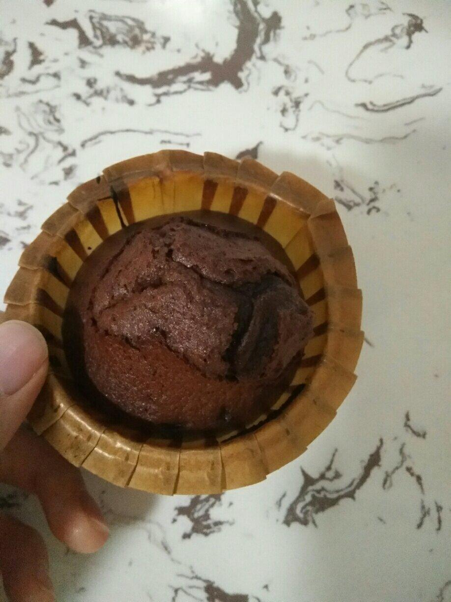 巧克力熔岩蛋糕(全图文超简单)