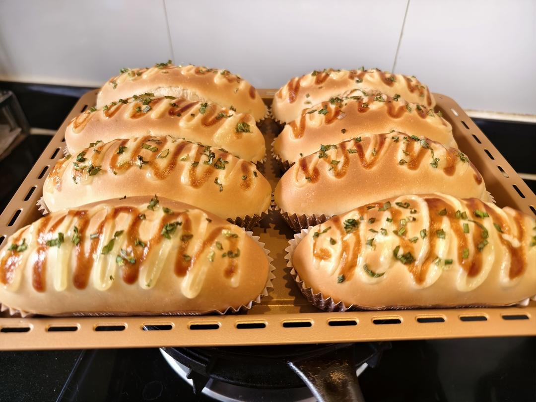 万能台式面团新食谱，古早三颗葱肉松包也太香了