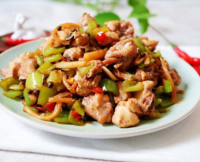 开胃下饭的仔姜炒兔肉的做法