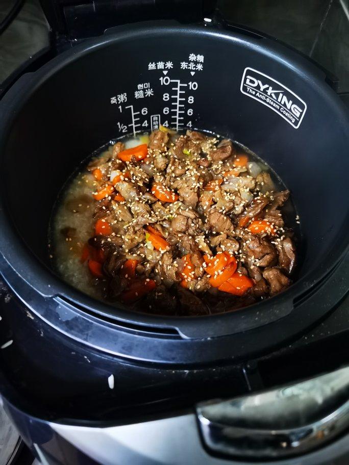 手抓羊肉饭