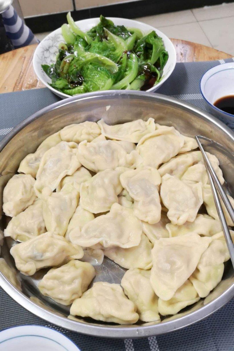 茄子馅饺子（饺子馅会流汁哦）