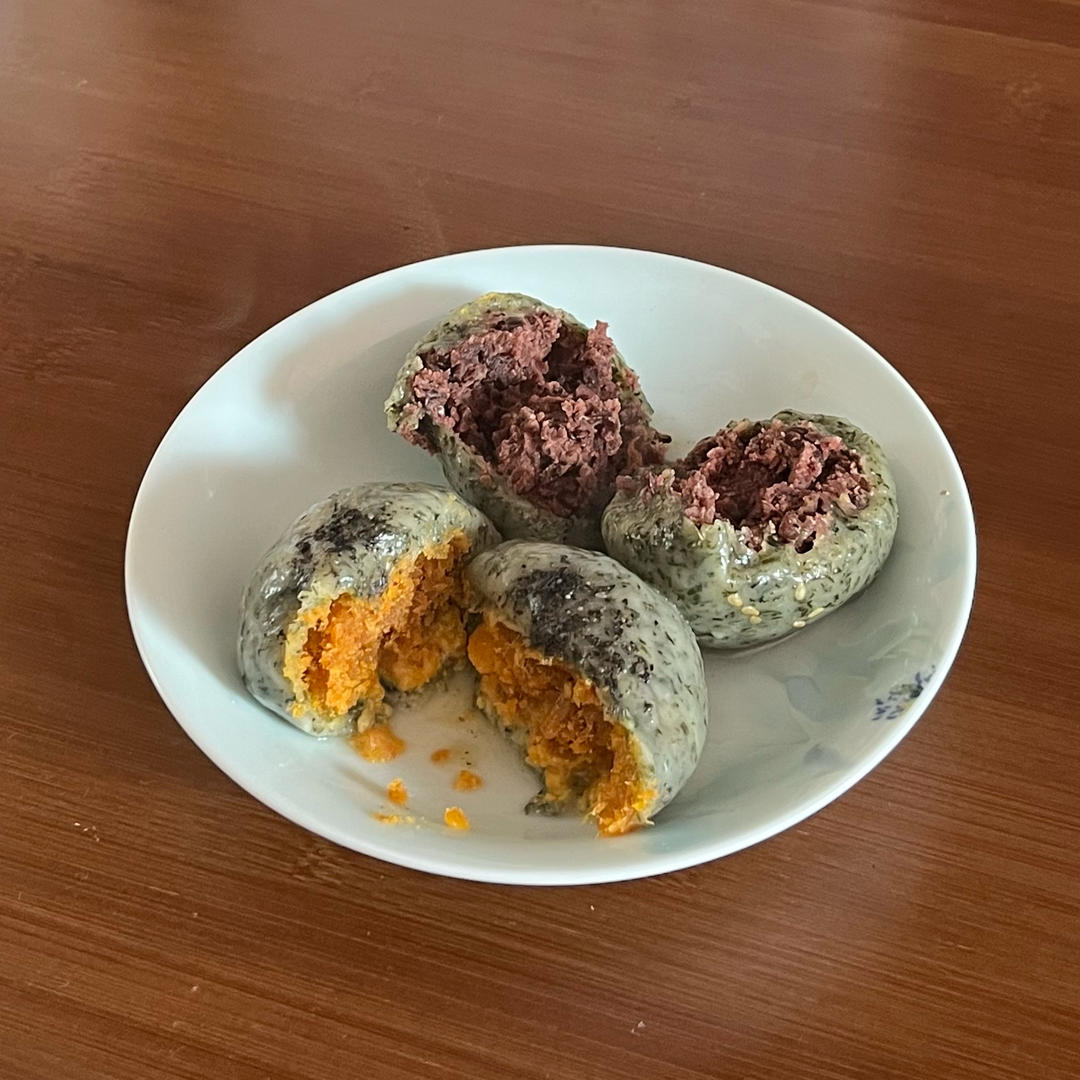 清明必吃的艾草青团