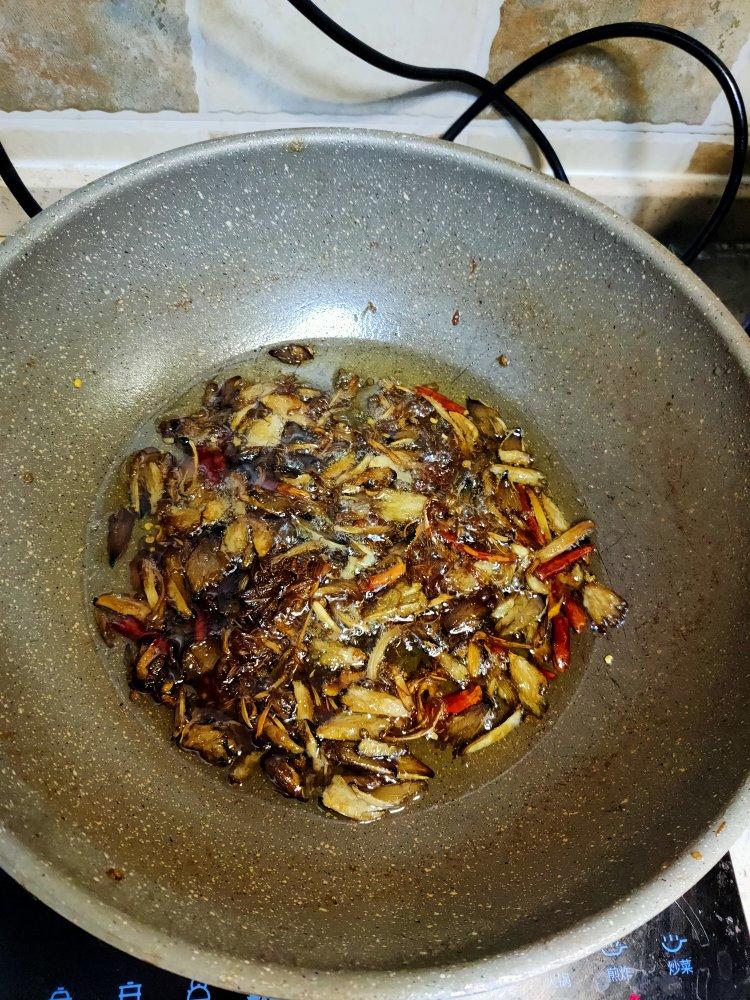 自制鸡枞油