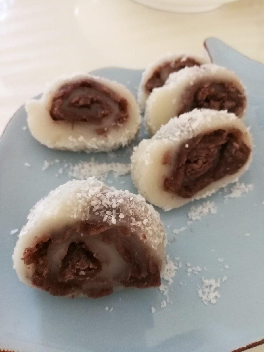 椰蓉豆沙糯米卷
