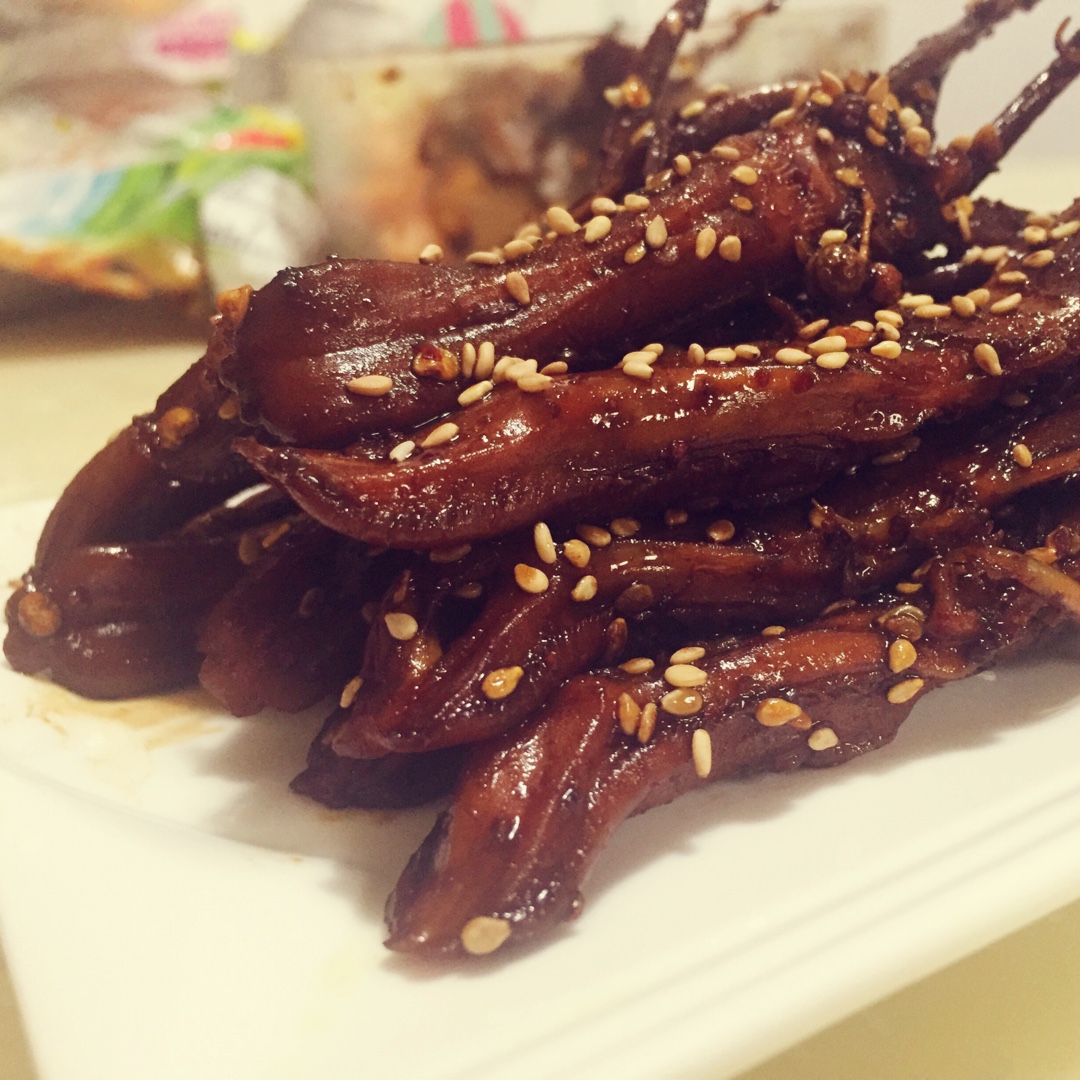 超级好吃麻辣酱鸭舌