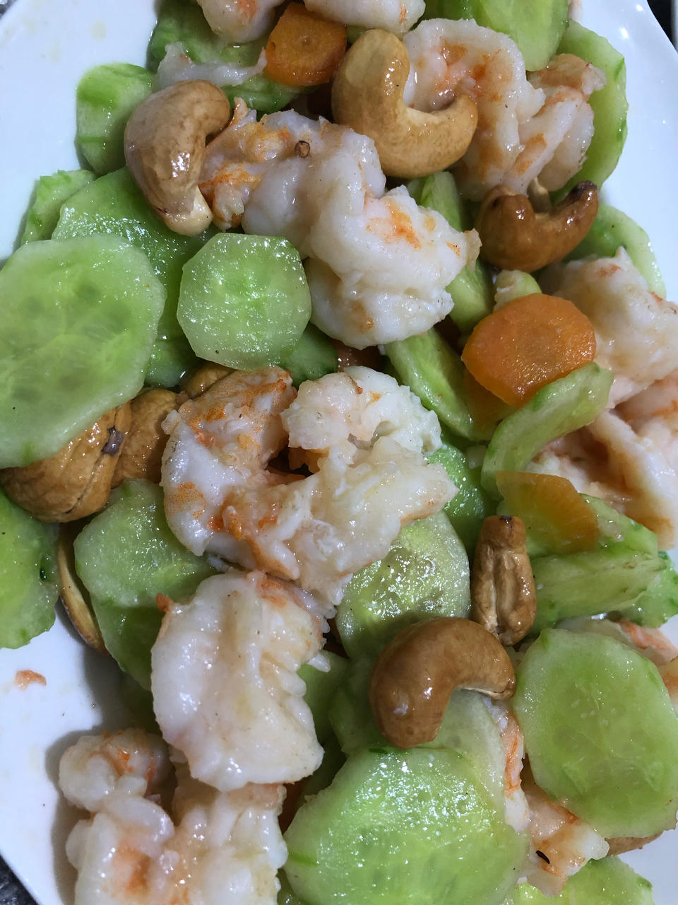 腰果黄瓜虾仁–敲虾