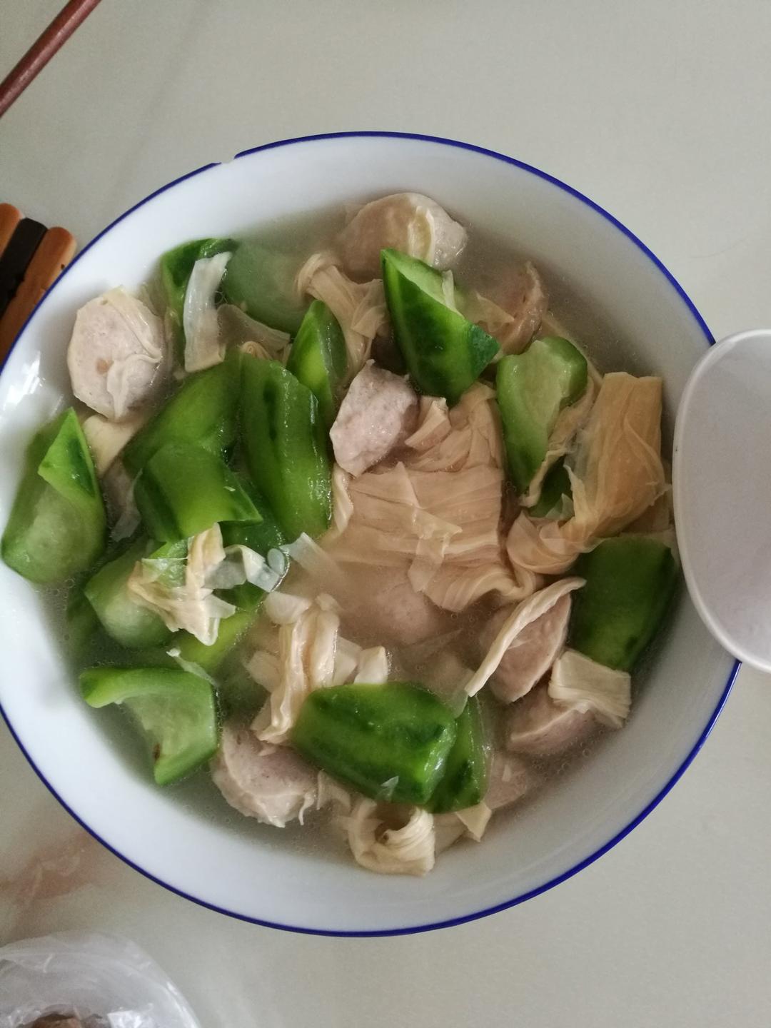 腐竹丝瓜汤