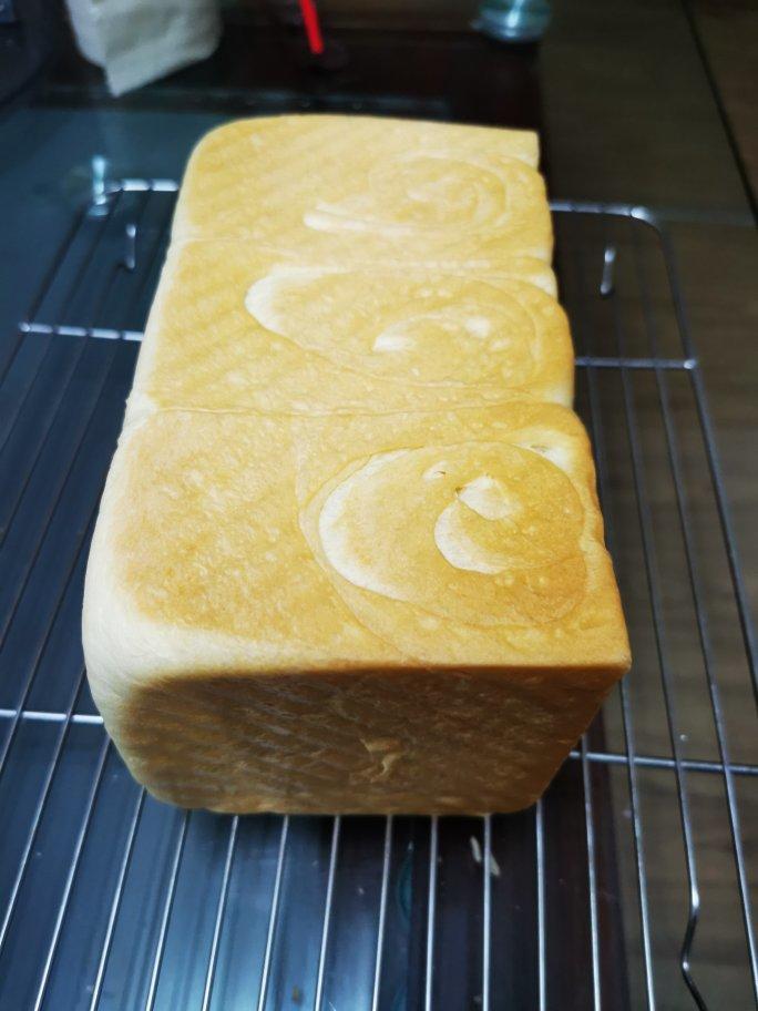 吐司，奶香手撕面包，超级香浓