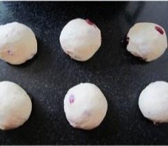 蔓越莓酸奶面包卷的做法 步骤9
