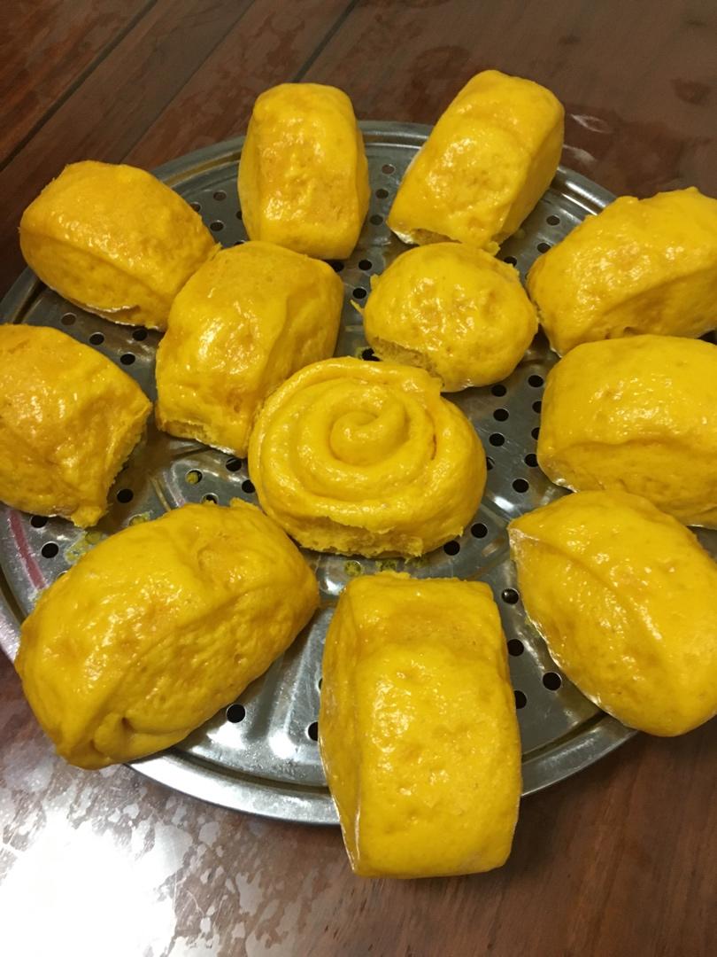 新手也可以--详解如何做出人见人爱、金黄的南瓜馒头