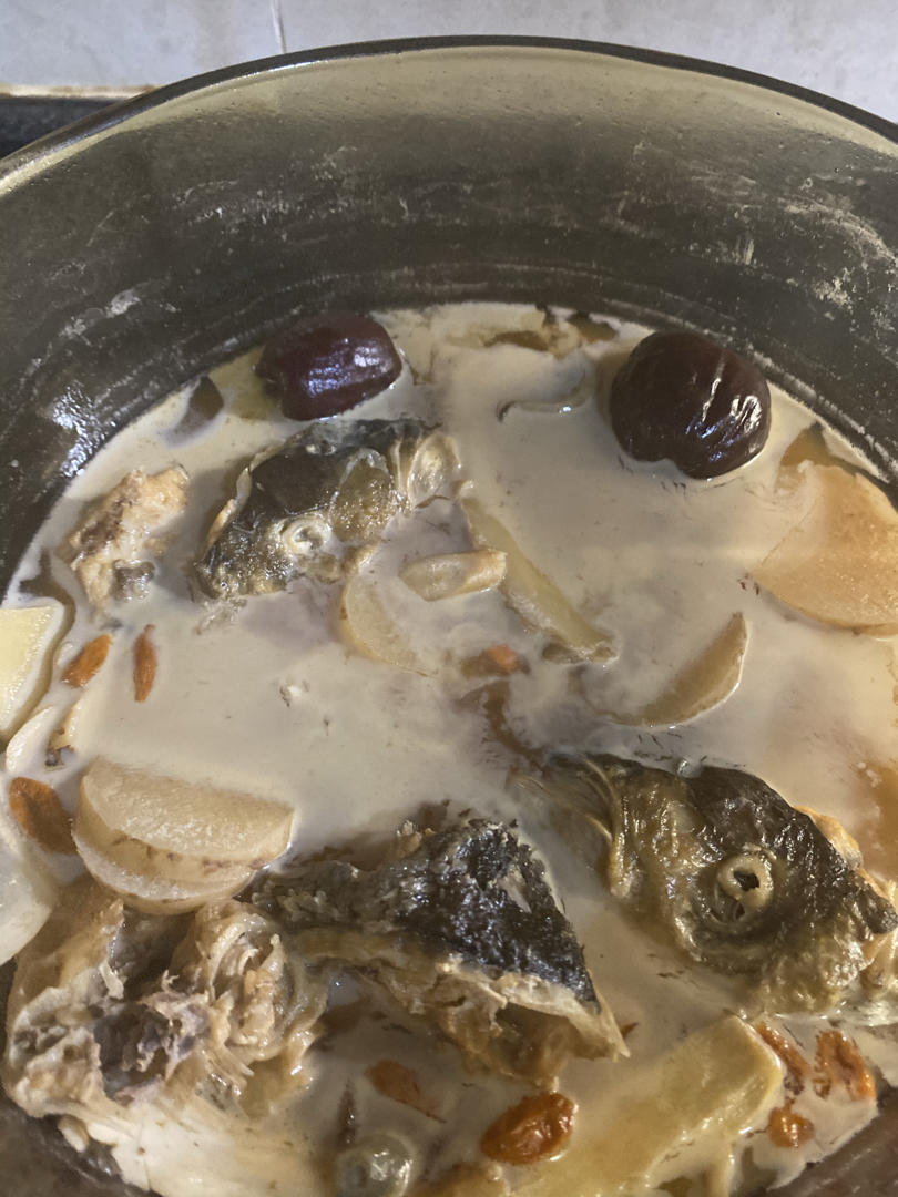 天麻炖鱼头（广东人做法）