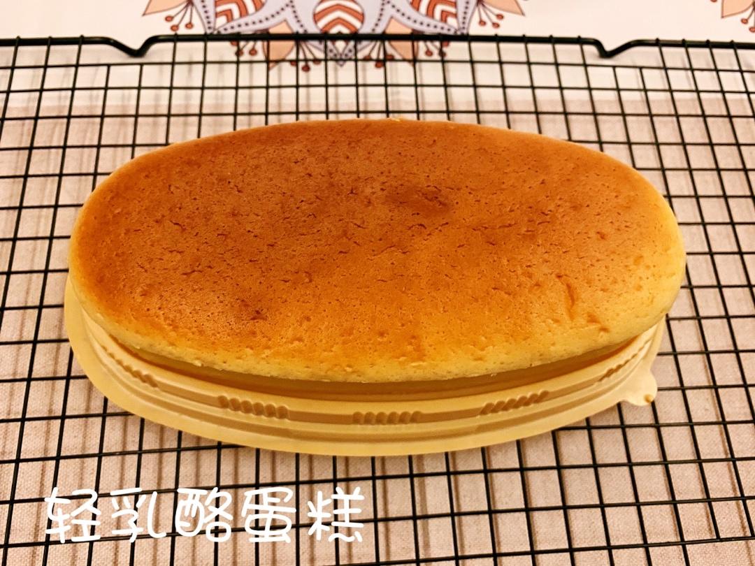 细腻绵软、不裂不塌的轻乳酪蛋糕，避坑指南
