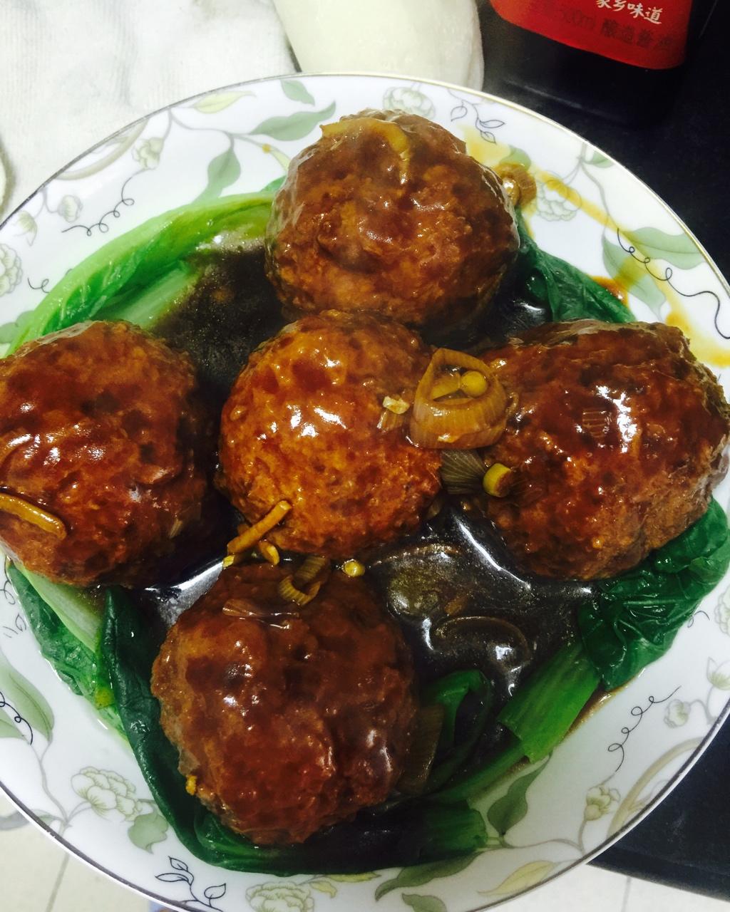 宋玉媛做的红烧狮子头