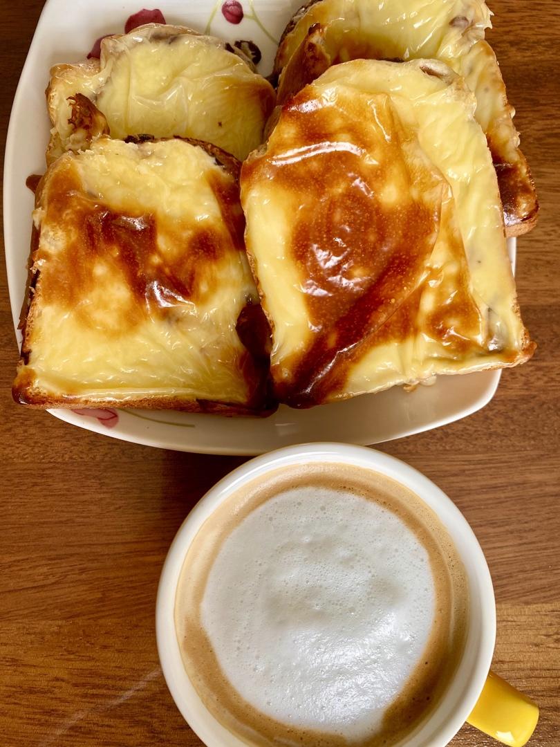 零失败快手岩烧乳酪(熔岩吐司)十分钟网红早餐，好吃哭