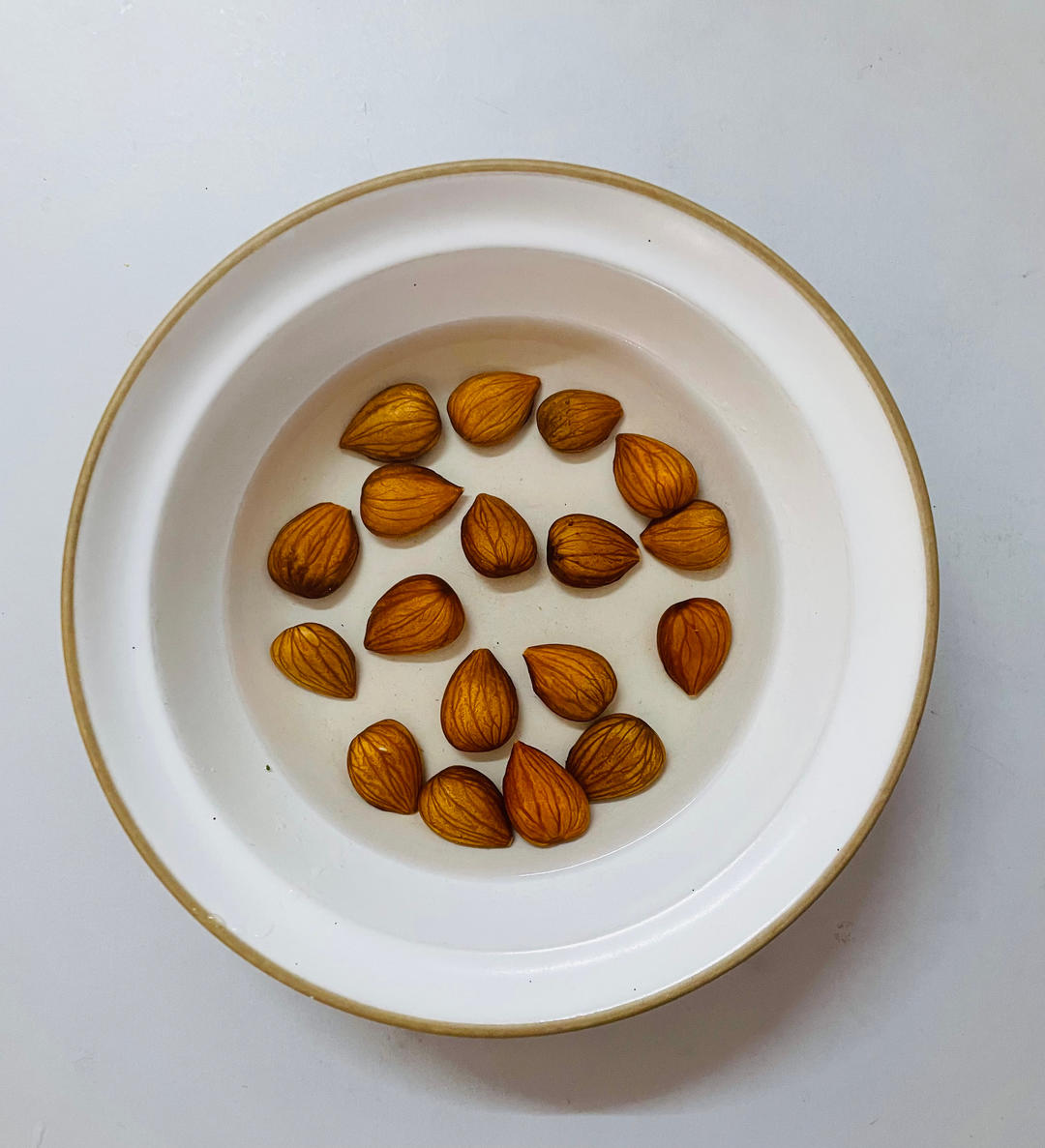 【健康零食】浸泡坚果—最大化吸收坚果的营养