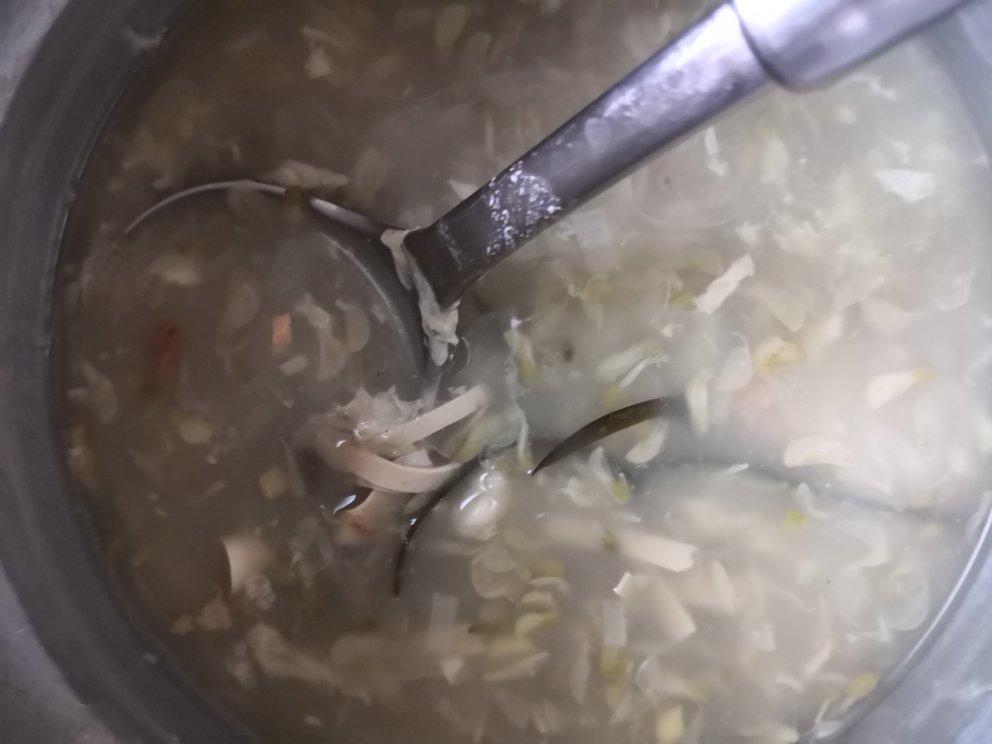 辣汤（注意是辣汤不是酸辣汤哦）