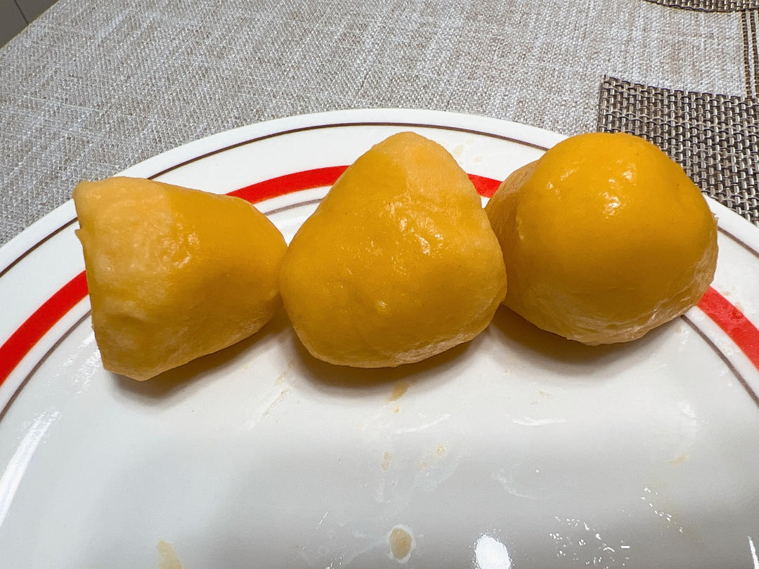 纯玉米面窝窝头(烫面.不发酵)