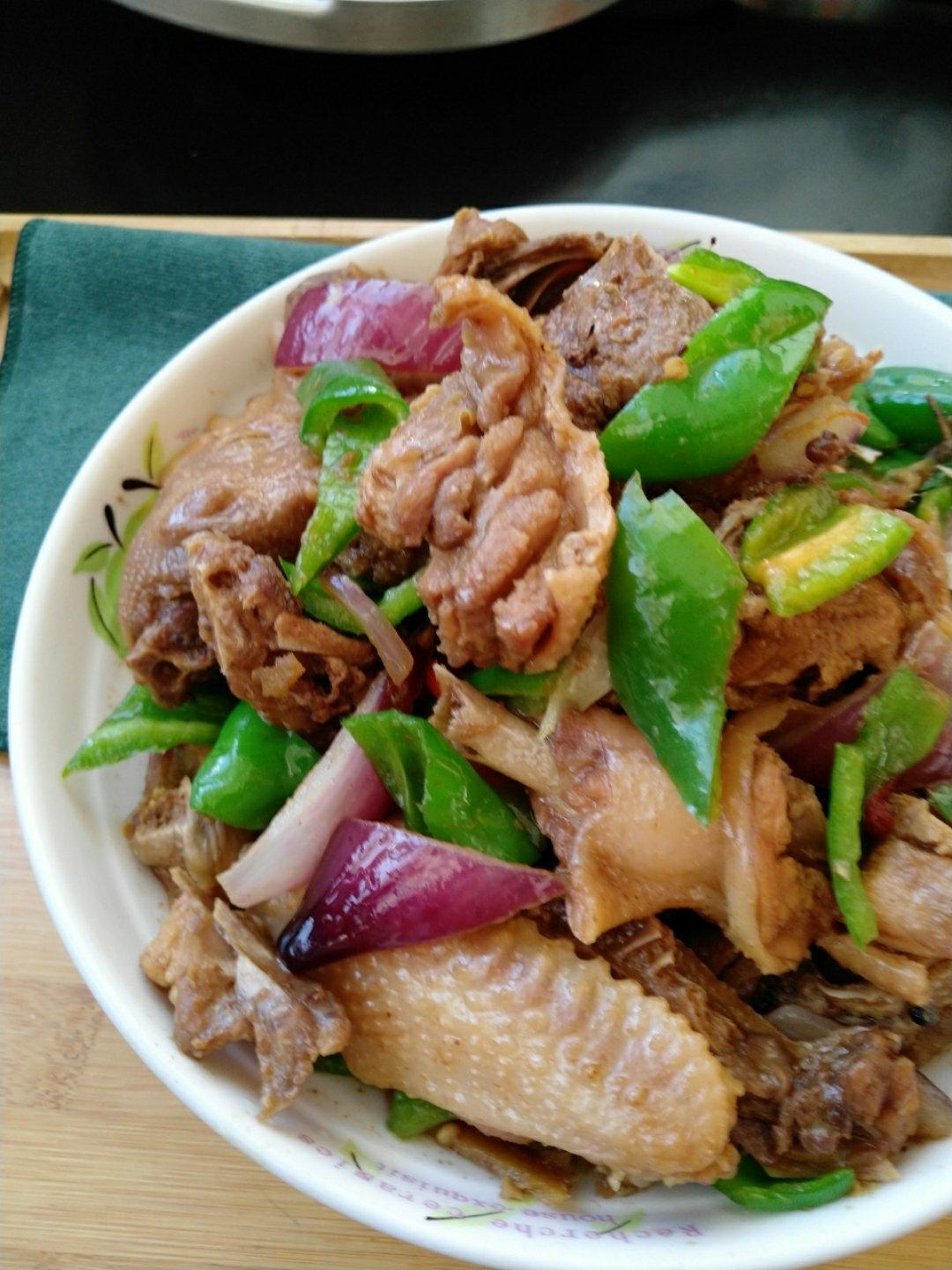 过日子8做的青椒土鸡