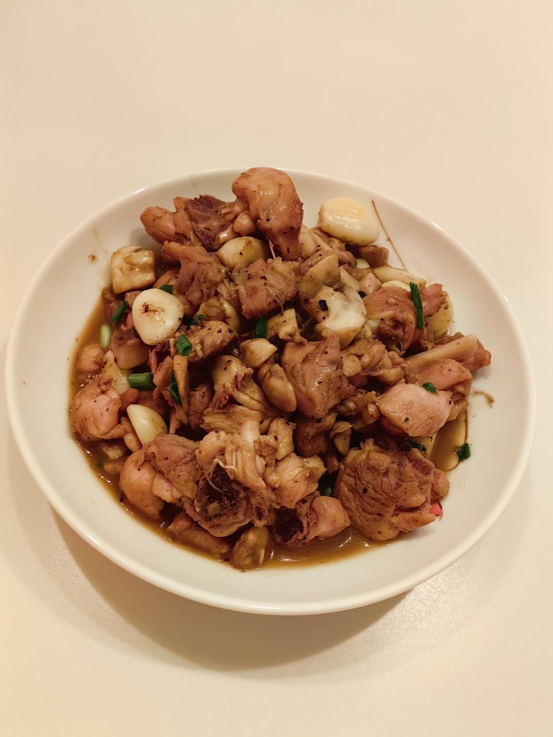 10r开饭 爽滑鲜嫩 蒜香浓郁 口蘑滑鸡