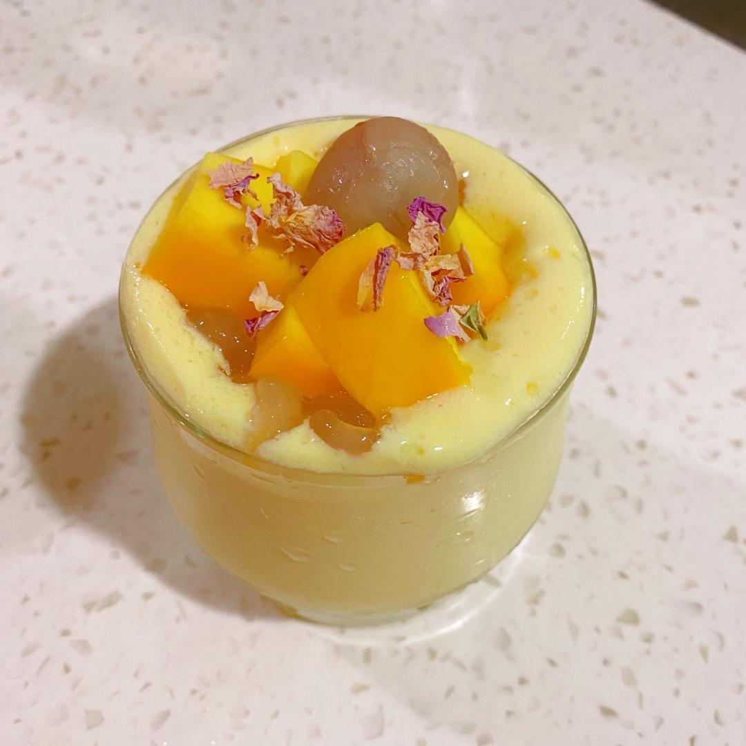 港式甜品——杨枝甘露(芒果西米露)附芒果花切法