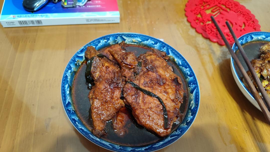 葱烤大排（浓油赤酱的上海菜）