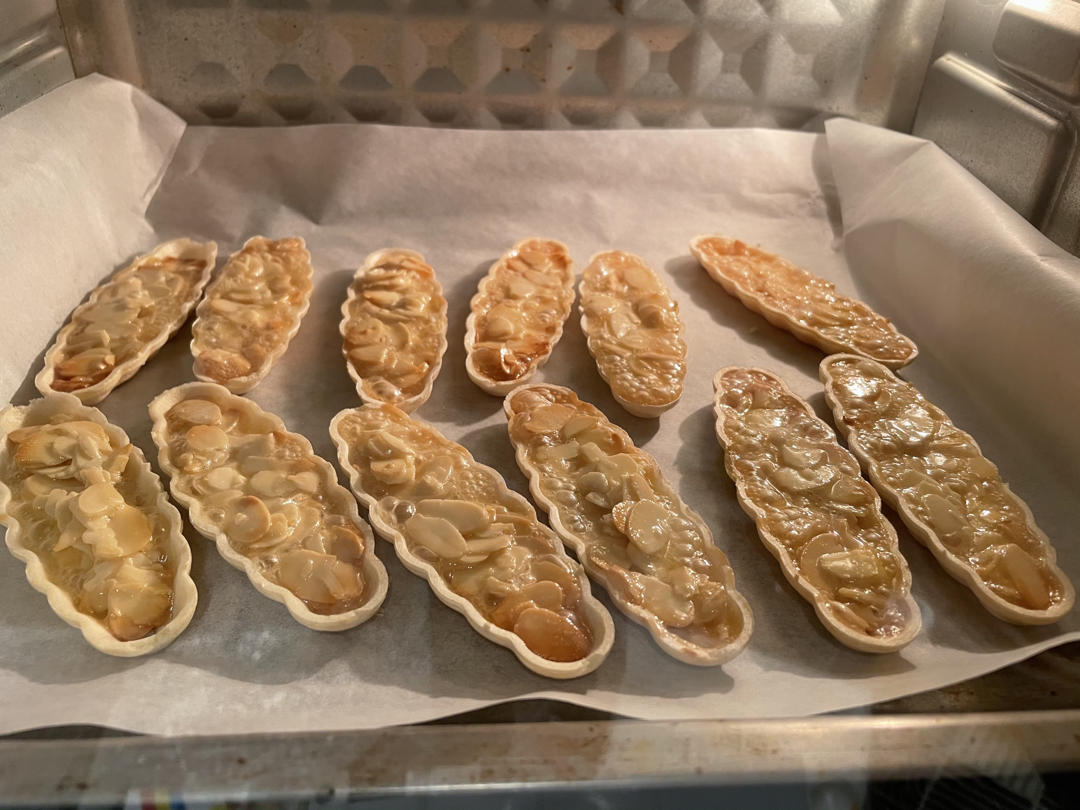 私房爆款焦糖杏仁糯米船