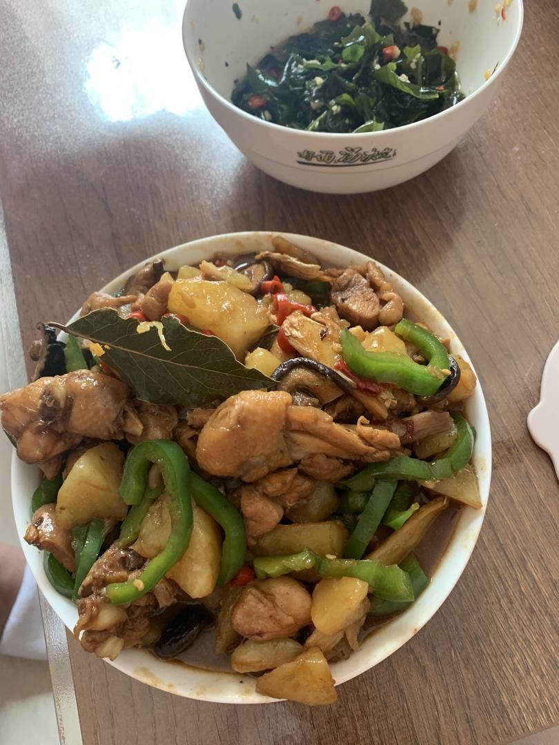 红烧土豆炖鸡块（鸡腿）