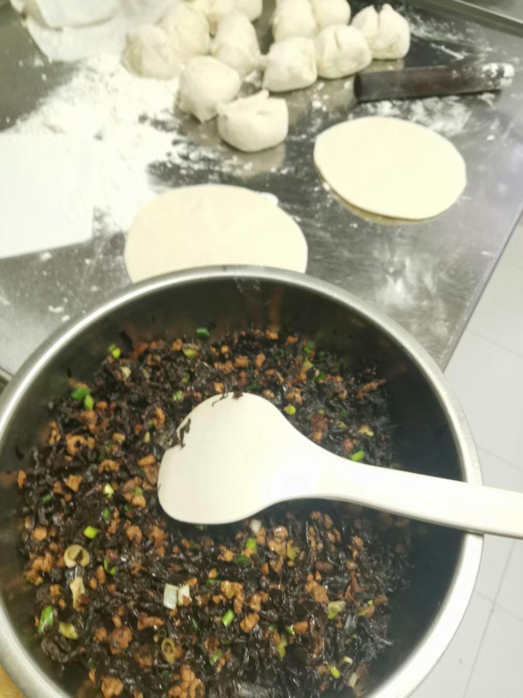 梅干菜包子
